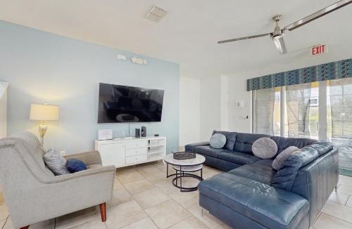 Loughman House | Townhome with private pool in Solterra resort, ADA friendly