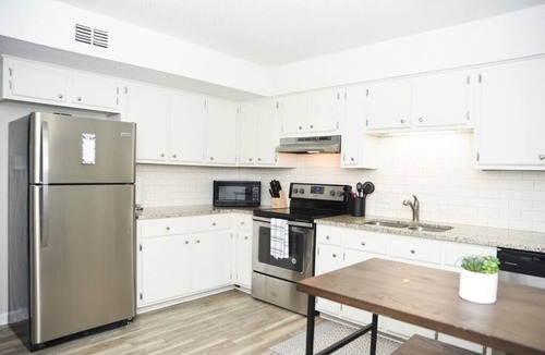 Grand Bay Apartment | Townhomes Near the Bay - #7