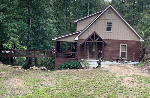 Wedowee Cabin | Tranquil 4-bedroom cabin with AC in charming Wedowee