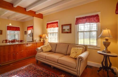 Houma House | Tranquil Bayou Country Home w/Pond: 8 Mi to Houma