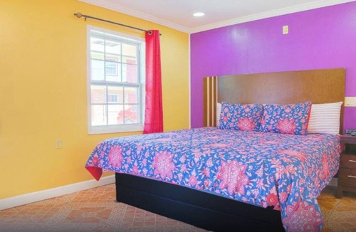 Lockport Hotel | Tranquil Economy Inn Stays | Near Lockport Ball Park & Southdown Plantation
