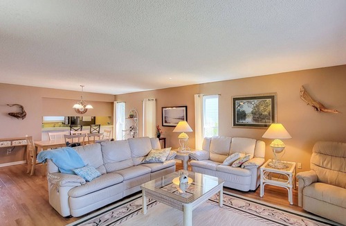 Welaka Condo | Tranquil Waters Retreat in Welaka