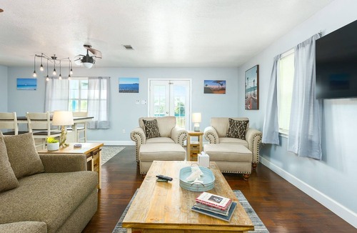 Gulfport House | Tranquil Waterside Haven