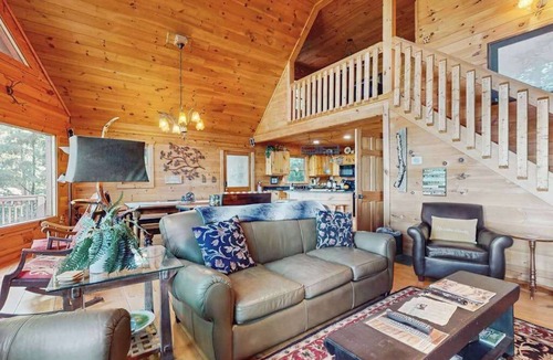 Walnut Mountain Cabin | Tranquility Ridge Stays