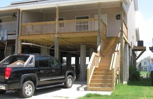 Slidell House | Traveling Nurses-Military- Mardi Gras- Adjusters-long term rates 30 DAY MINIMUM