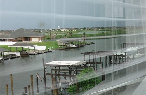 Slidell House | Traveling Nurses-Military- Mardi Gras- Adjusters-long term rates 30 DAY MINIMUM