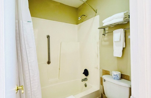Thomasville Hotel | Travelodge by Wyndham Thomasville AL