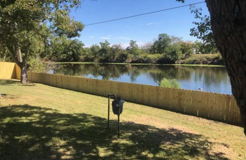 Monroe House | Treasure Bay 3-bedroom house with WiFi, fitness room in Monroe