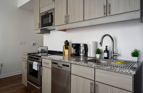 Avondale Apartment | Trendy Studio in Downtown with Private Balcony!