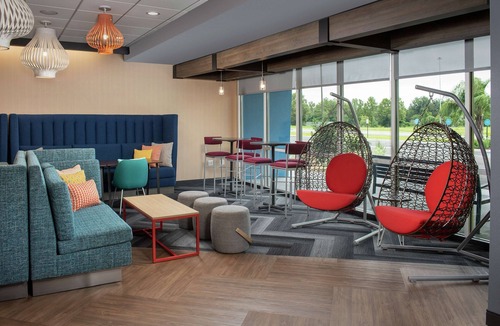 Lake City Hotel | Tru by Hilton Lake City