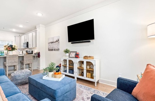 Auburn Villa | TTH-1.5mi to Stadium/Neville Arena,Parking,K&Q plus sofa bed, I-85 access, Buccees