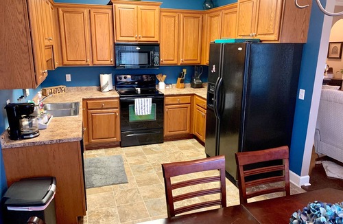 Moundville House | Tuscaloosa Clean, Safe & Stylish House, Minutes from UA and Downtown
