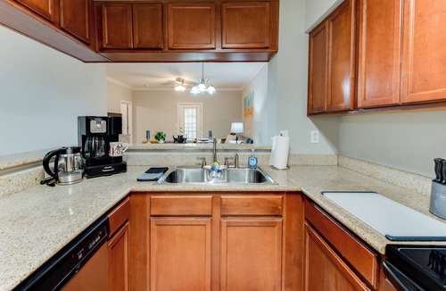 Tuscaloosa House | Tusks at Traditions: Close to UA | Sleeps 6