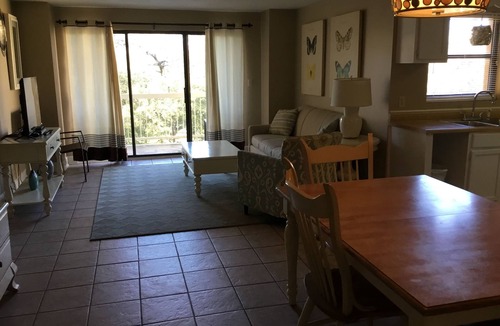 Biloxi Condo | Two bedroom condo in the heart of Biloxi