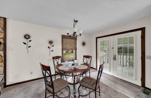 Ellijay Villa | Two Bedroom/One Bath Lodge