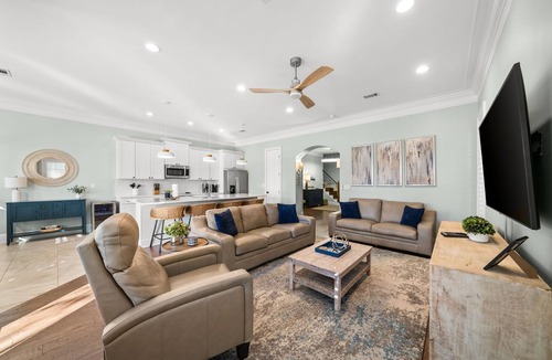 Villa Lago House | Two Golf Carts ~ Golf Course View ~ Beach Access