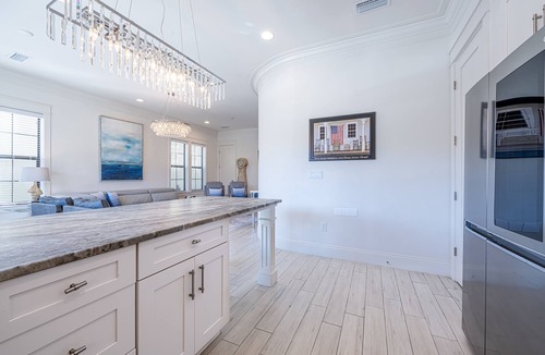 Villa Lago House | Two Golf Carts ~ Pet Friendly ~ Outdoor Patio