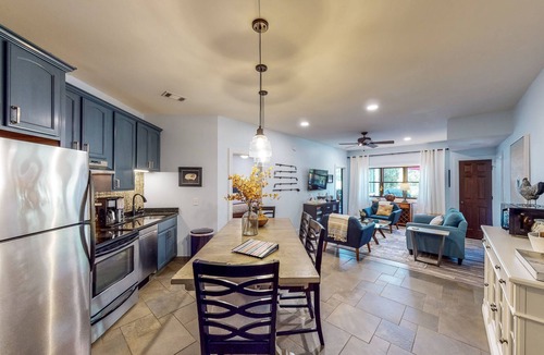 Eatonton House | Two Lake Oconee Villas with Fairway Views, Grill, Firepit & Alfresco Dining