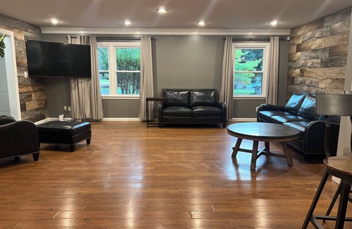 Tuscaloosa House | Two minutes off the interstate, 10minutes to Bryant-Denny Stadium