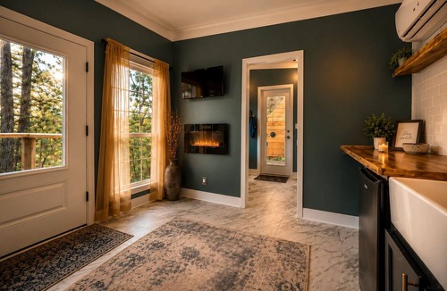 Albertville Cabin | Two Tree Retreet Treehouse With Hot Tub Secluded Stay