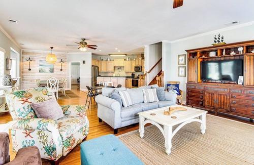 Tybee Island House | Tybee Island Gem: Spacious Home w/Private Pool