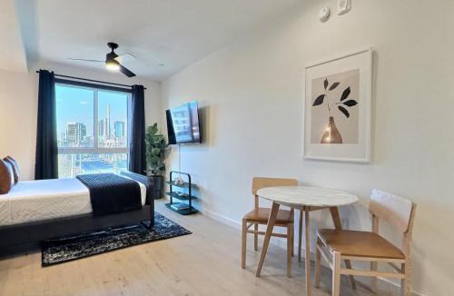 Five Points South Apartment | UAB Access, Central Bham Stay and Gym On-Site