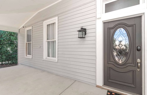 Columbus House | Ultimate Group Stay with Private Pool: Sleeps 18 Near Riverwalk