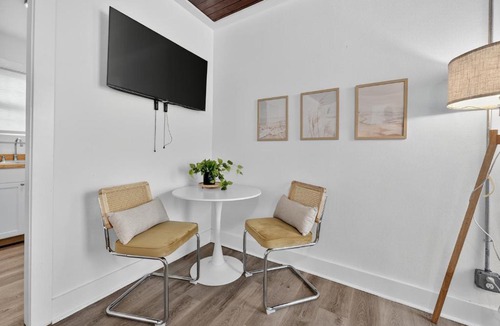 South Pensacola Apartment | Unit 1 Pensacola Cozy Studio
