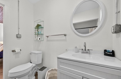 South Pensacola Apartment | Unit 1 Pensacola Cozy Studio