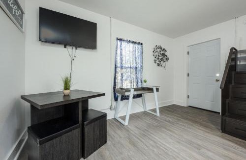 South Pensacola House | Unit 6 Chill Studio Pensacola Getaway