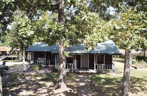 Huxley House | Unplug at The Cabin with family and friends on Toledo Bend near Huxley Bay.