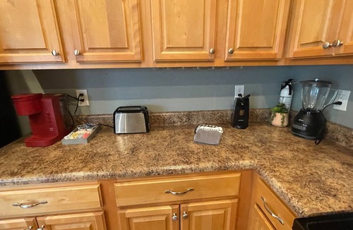 Kreole Apartment | Unwind After Work · 3BR 2BA · King Beds · W/D