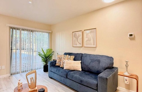 Gainesville Apartment | Upgraded 2BR Near UF & Shands