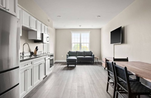 New Orleans Hotel | Upscale 2BR Retreat Next to the French Quarter