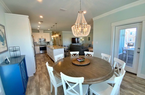 Morgantown House | Upscale, Easy Beach Access, Pools & Pickleball