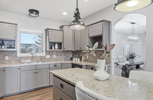 Jenison House | Upscale Grand Rapids Home for Extended Stay/Ideal for Relocation Professionals
