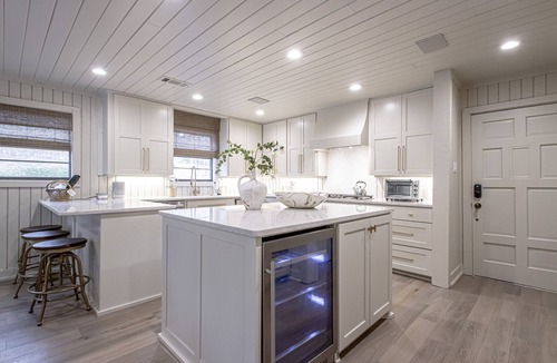 Mid America House | Upscale Lake Retreat on Large Private Lot, Expansive Deck, Boat Dock & Hot Tub!