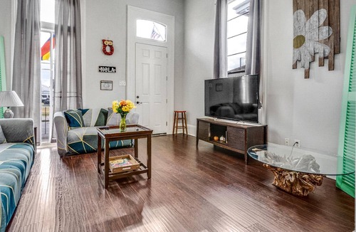 Faubourg Livaudais House | Uptown Oasis: Pet-Friendly 5BR, 3BA, Near St Charles Streetcar, French Quarter