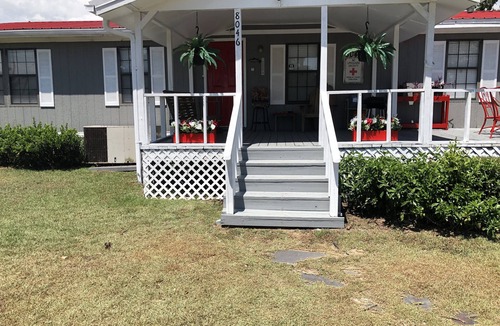 Donalsonville House | Vacationers, Fisherman, Hunters, and Work Groups are all welcome!