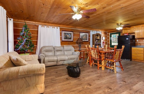 Lookout Mountain House | Valentine Drive Cabin 2