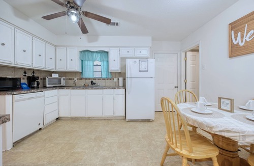 Fortson Cabin | Vaulted Ceiling Cabin w/Fireplace, Pets OK,