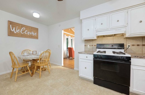 Fortson Cabin | Vaulted Ceiling Cabin w/Fireplace, Pets OK,