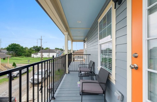 Seventh Ward House | Vieux Carre’- Brand new 3BR/2.5B Balcony & Parking