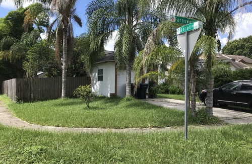 Orlando Villa | Villa House w pool near Universal Studios Disney Beach SeaWorld Harry Potter