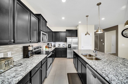 Davenport Villa | Villa with Heated Pool+Spa - Near Disney, Universal Studios and Beaches!