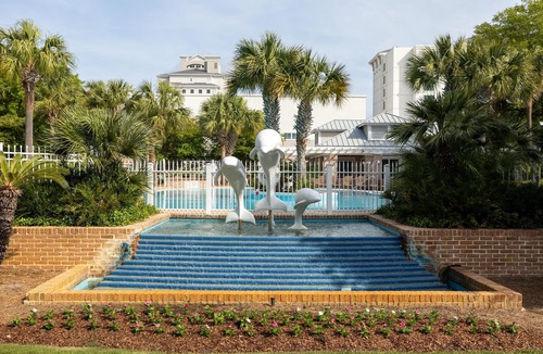 Baytowne Wharf Condo | Village of Baytowne Wharf Studio - Your All-Inclusive Vacation Retreat at Sandestin Golf and Beach Resort!