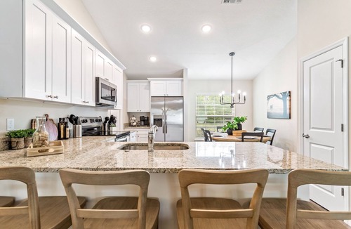 Summerfield House | Village Retreat Hot Tub Solar 4BR Near The Villages