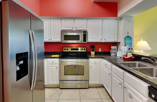 Ono Island Condo | Villagio #C244 | Near Beach and Fun Attractions!