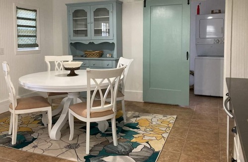 Palatka House | Vintage Bungalow on Private lot 5 mins St Johns River