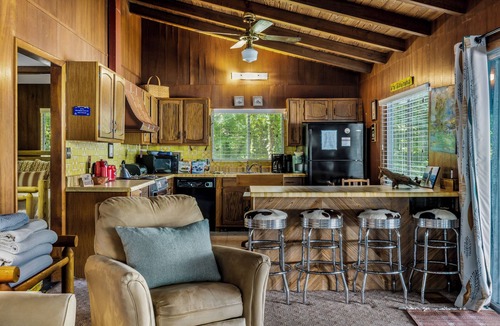 Empire House | Vintage Smith Lake Fishing Cabin Retreat!